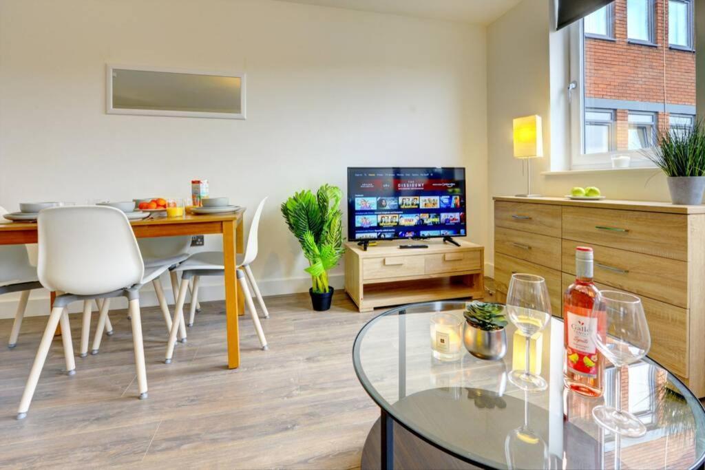 Modern & Stylish 2Br Apartment - Queens House Coventry Zewnętrze zdjęcie